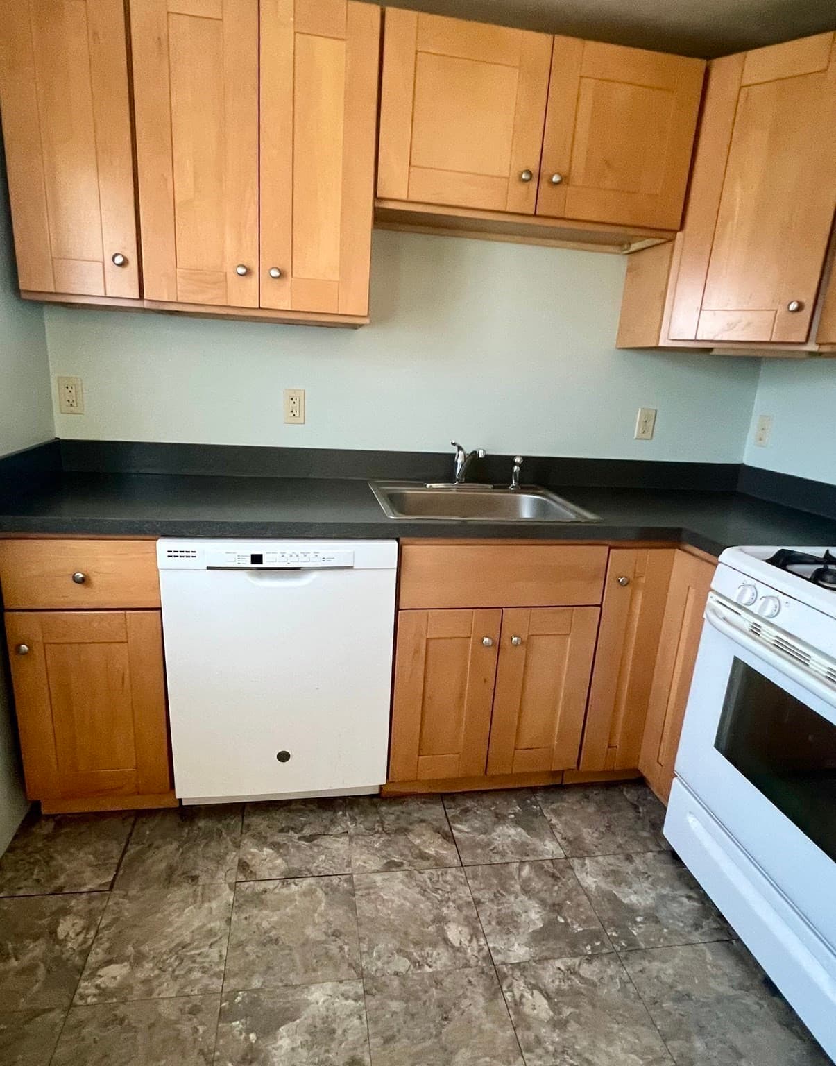 Multi Family at 10 Edgemere Rd, Quincy MA 02169, photo 28 of 38