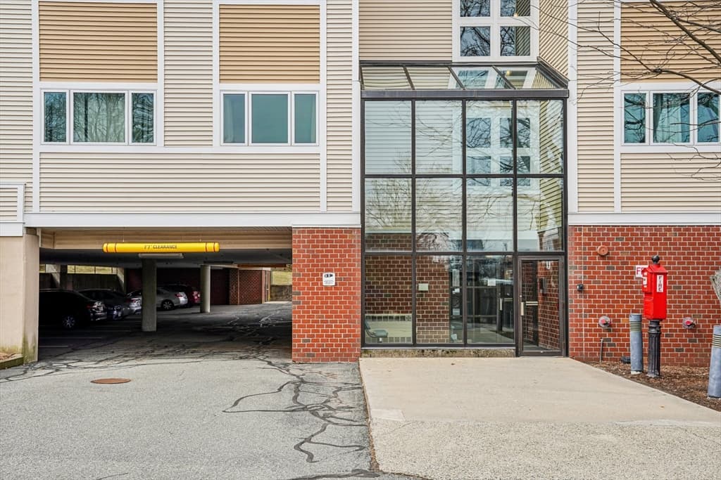 35 Desmoines Road # 209, Quincy MA 02169