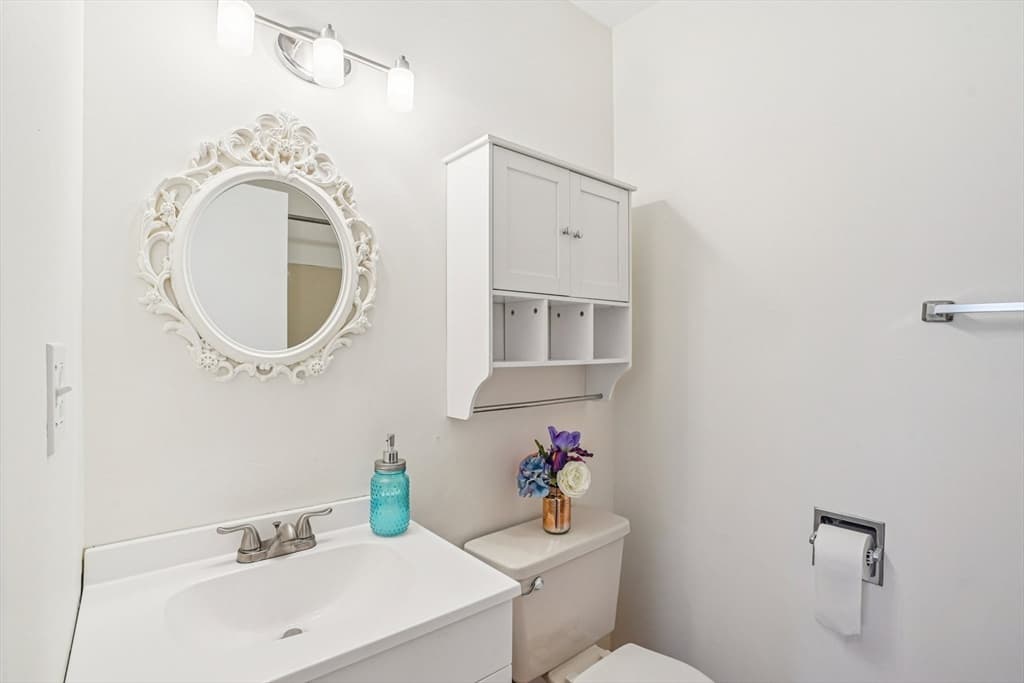 Condominium at 35 Desmoines Road # 209, Quincy MA 02169, photo 18 of 21