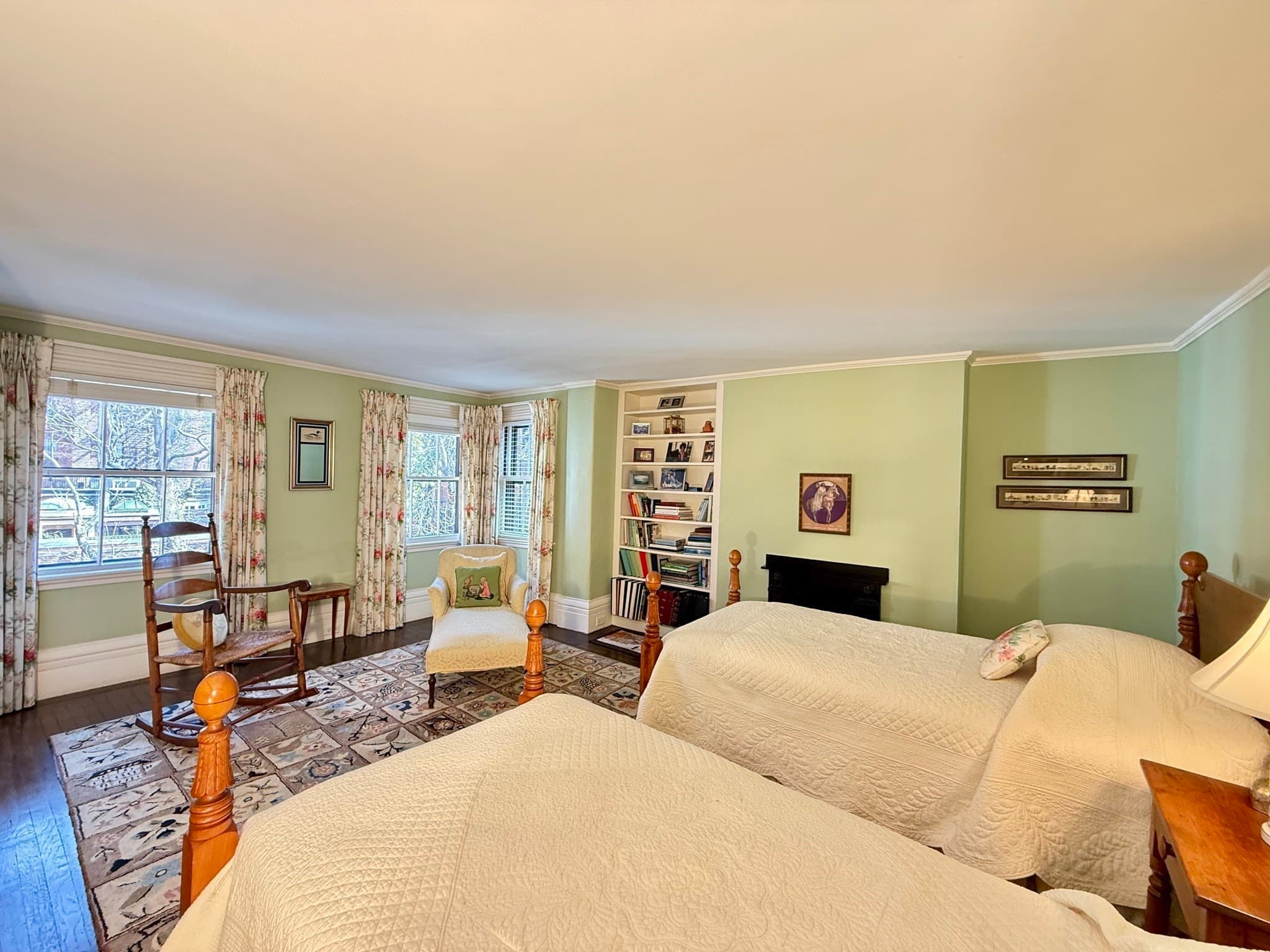 Single Family Residence at 9 West Cedar St, Boston MA 02108, photo 13 of 18
