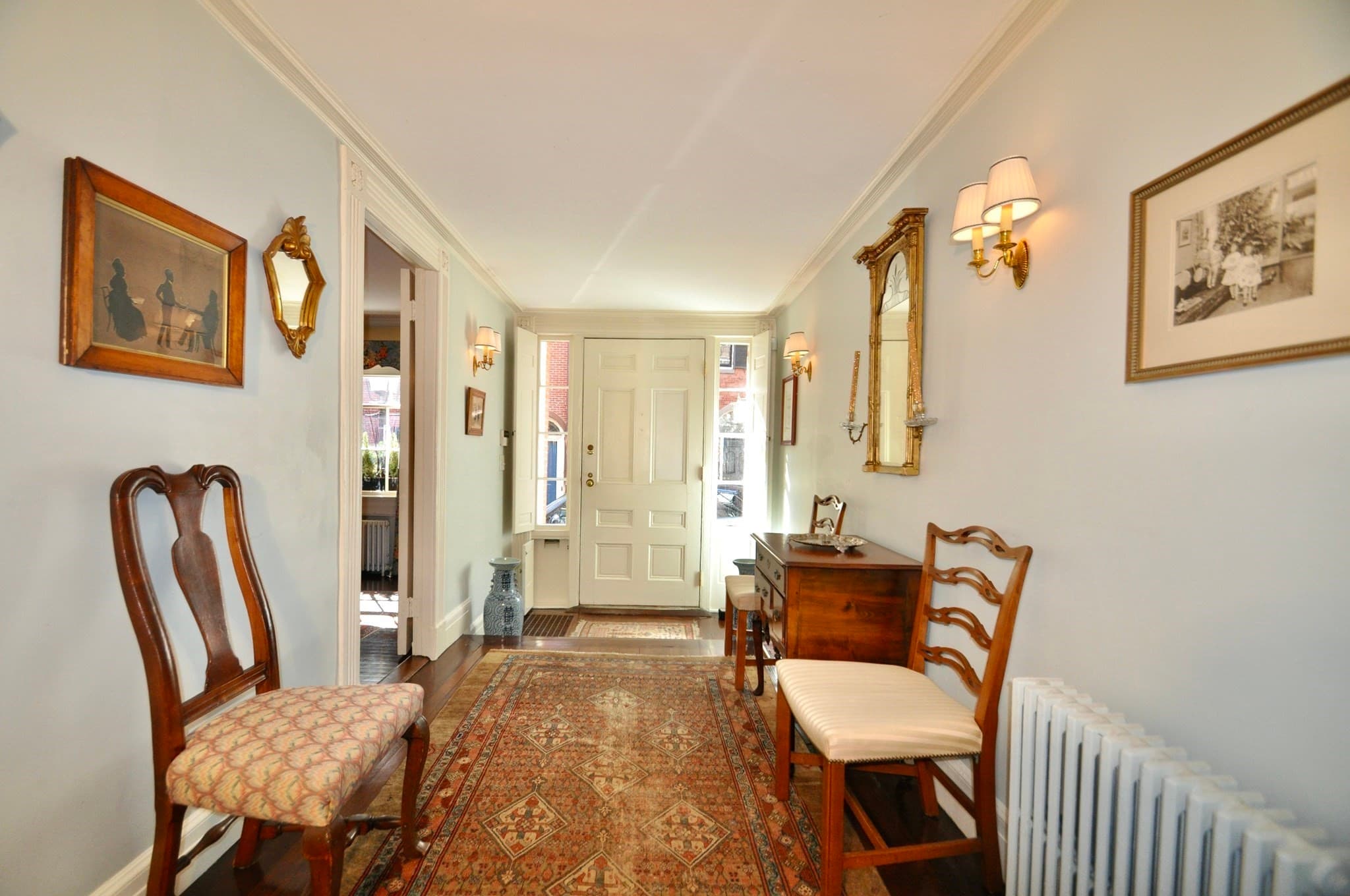 Single Family Residence at 9 West Cedar St, Boston MA 02108, photo 5 of 18