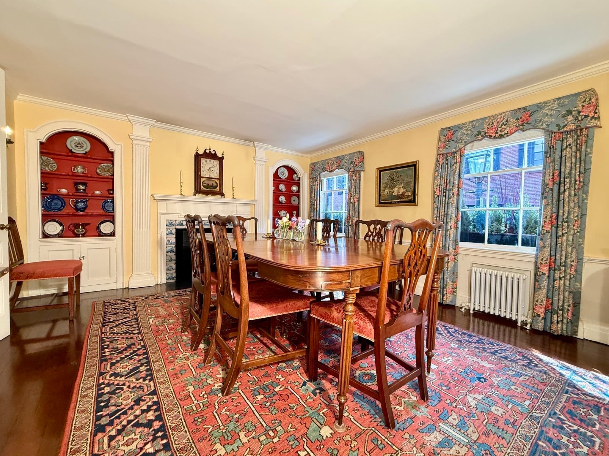 Single Family Residence at 9 West Cedar St, Boston MA 02108, photo 8 of 18