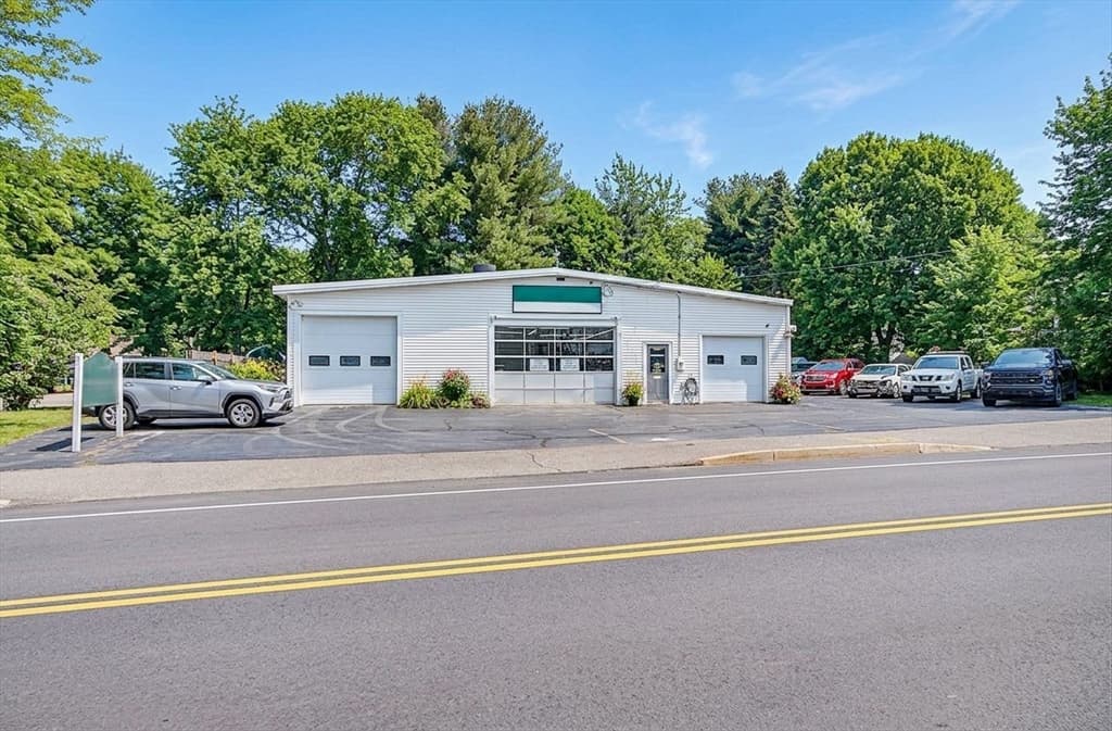 Commercial Sale at 298 Village Street, Medway MA 02053, photo 7 of 31