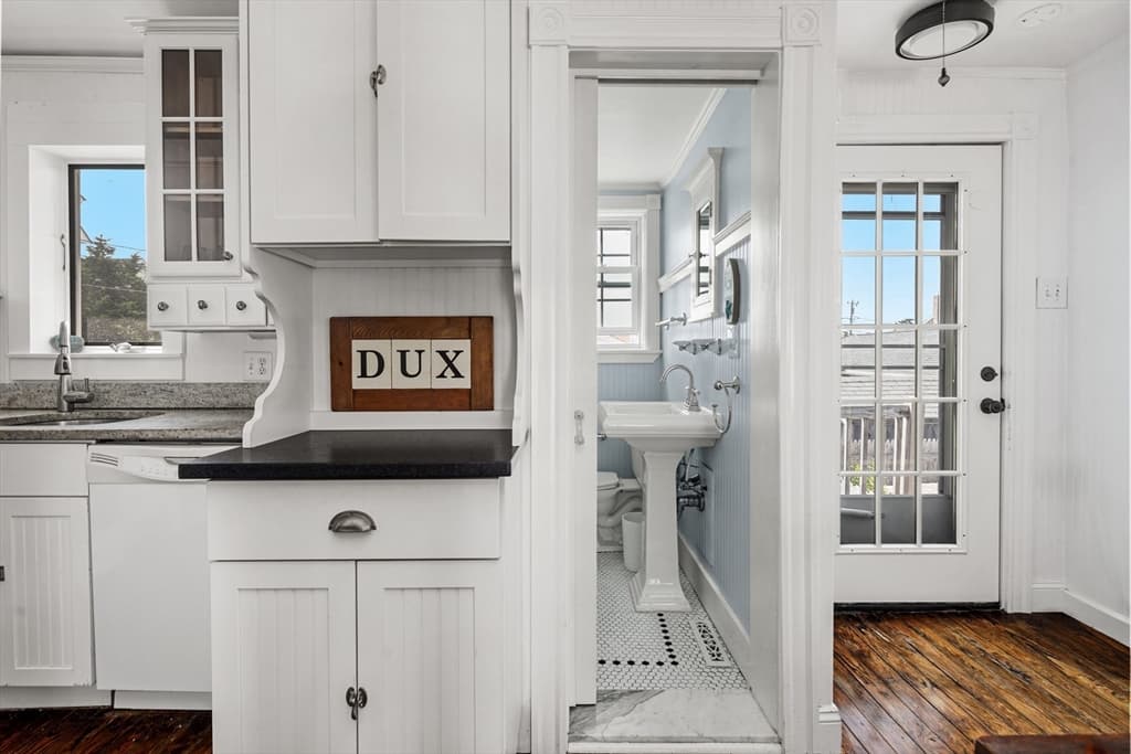 Single Family Residence at 36 Ocean Rd N, Duxbury MA 02332, Duxbury, photo 16 of 36