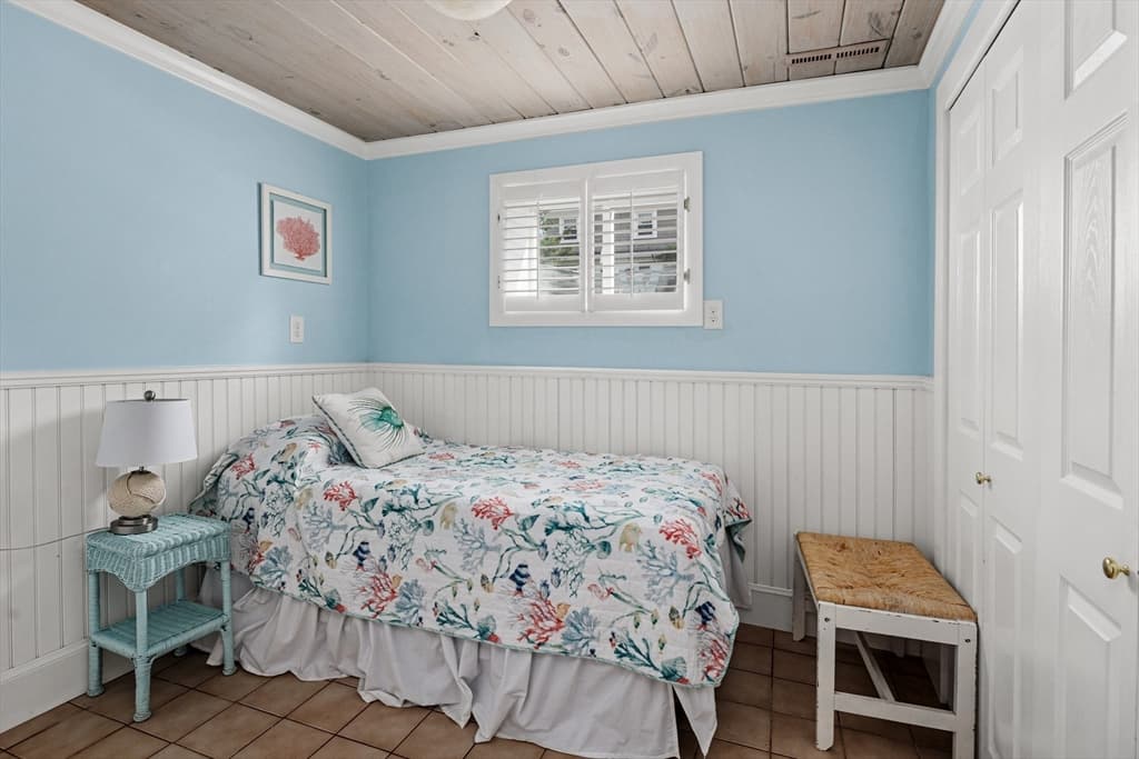 Single Family Residence at 36 Ocean Rd N, Duxbury MA 02332, Duxbury, photo 22 of 36