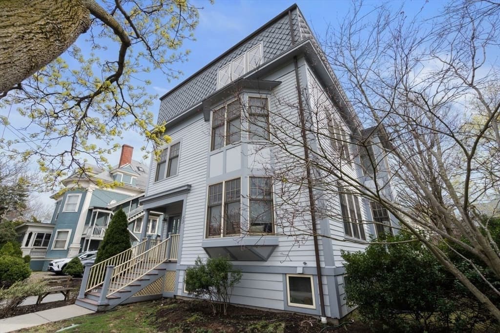 53 Winslow Road, Brookline MA 02446 photo 2