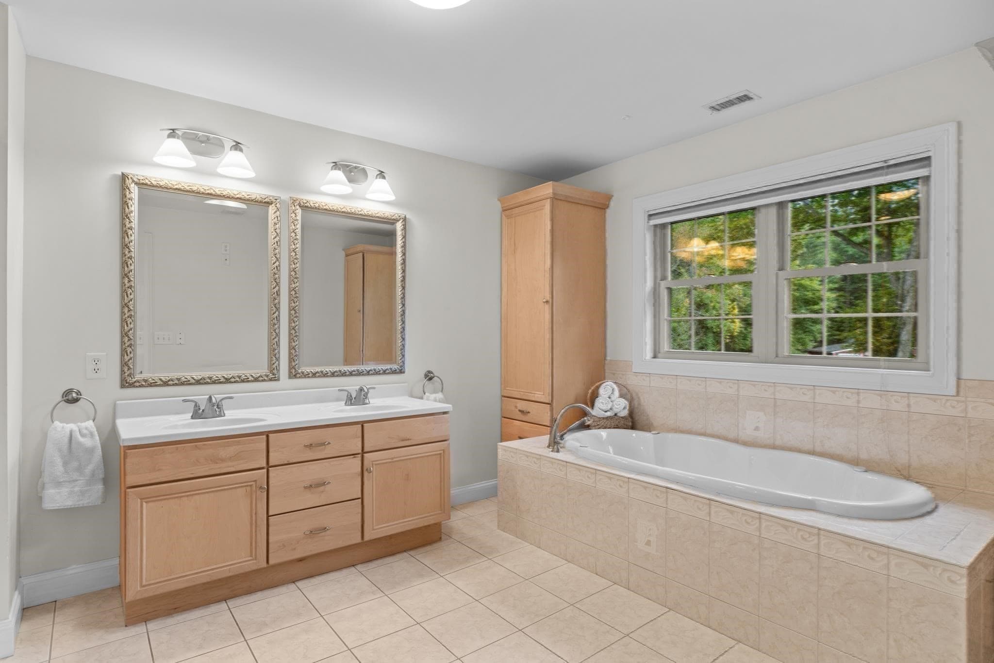 Single Family Residence at 105 Mixter, Holden MA 01520, photo 22 of 42