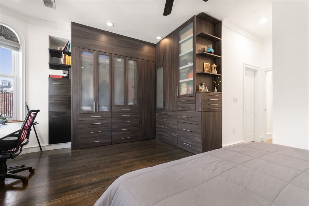 Condominium at 112 W Concord # 2, Boston MA 02118, photo 6 of 11