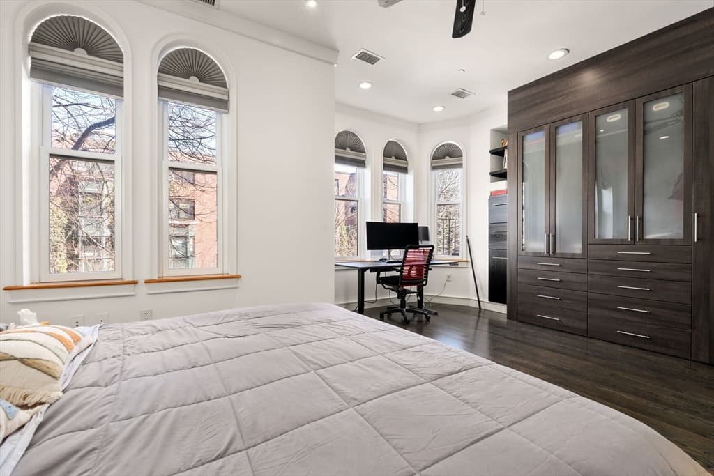 Condominium at 112 W Concord # 2, Boston MA 02118, photo 5 of 11