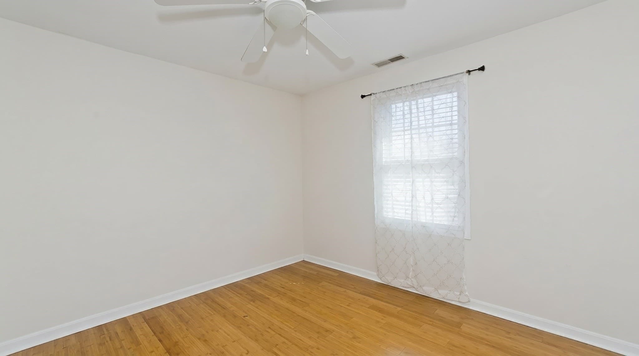 Single Family Residence at 31 Acrebrook Rd, Springfield MA 01129, Springfield, photo 16 of 32