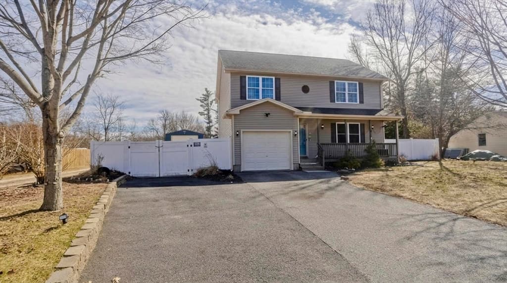 31 Acrebrook Rd, Springfield MA 01129