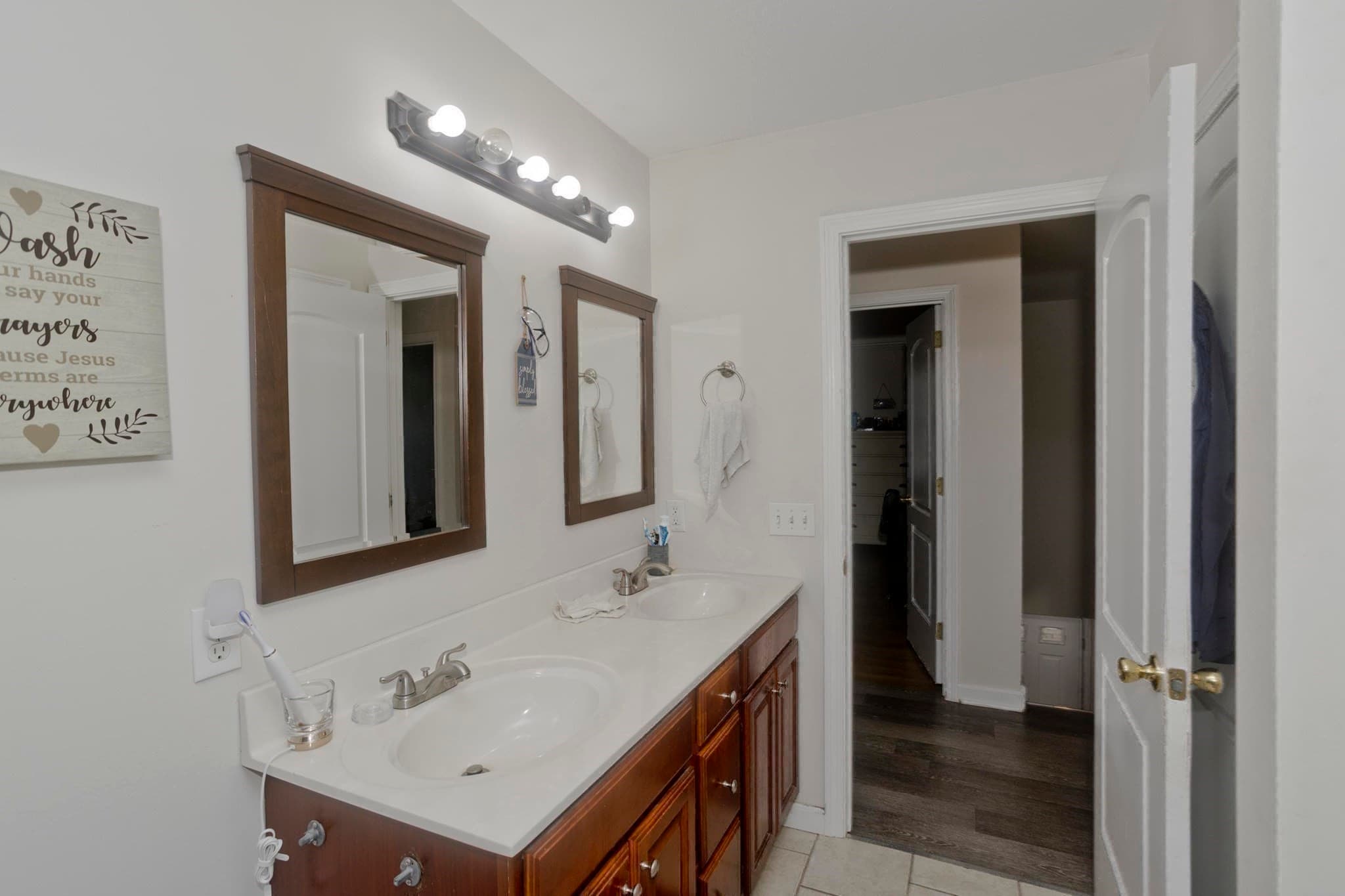 Single Family Residence at 31 Acrebrook Rd, Springfield MA 01129, Springfield, photo 18 of 32