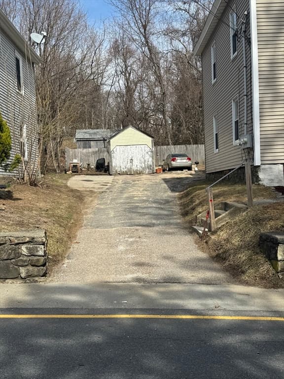 28 Beach St, Marlborough MA 01752 photo 42