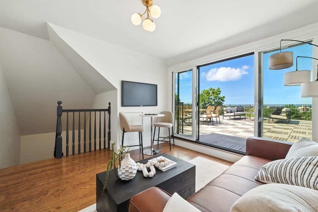 Condominium at 197 Winchester Street # 1, Brookline MA 02446, photo 24 of 42