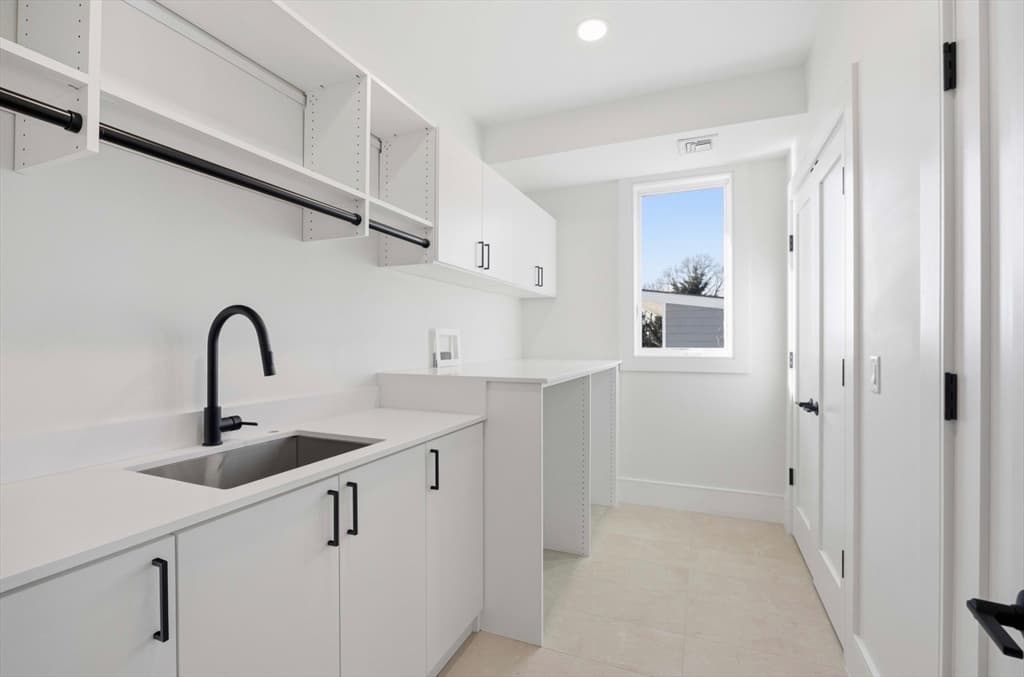 156 Crabtree, Quincy MA 02171 photo 32