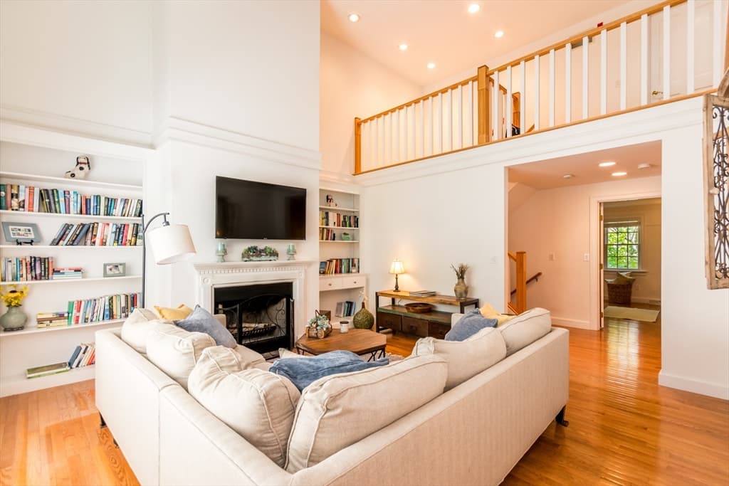 Condominium at 15 Hampton Ct # 15, Mashpee MA 02649, photo 16 of 39
