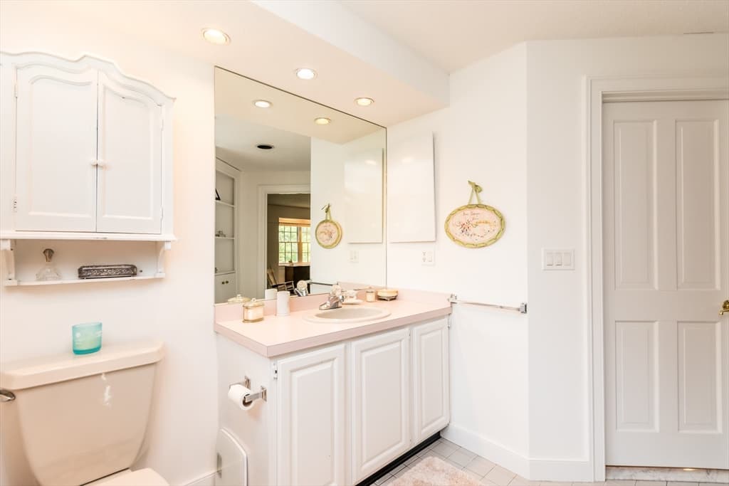Condominium at 15 Hampton Ct # 15, Mashpee MA 02649, photo 28 of 39