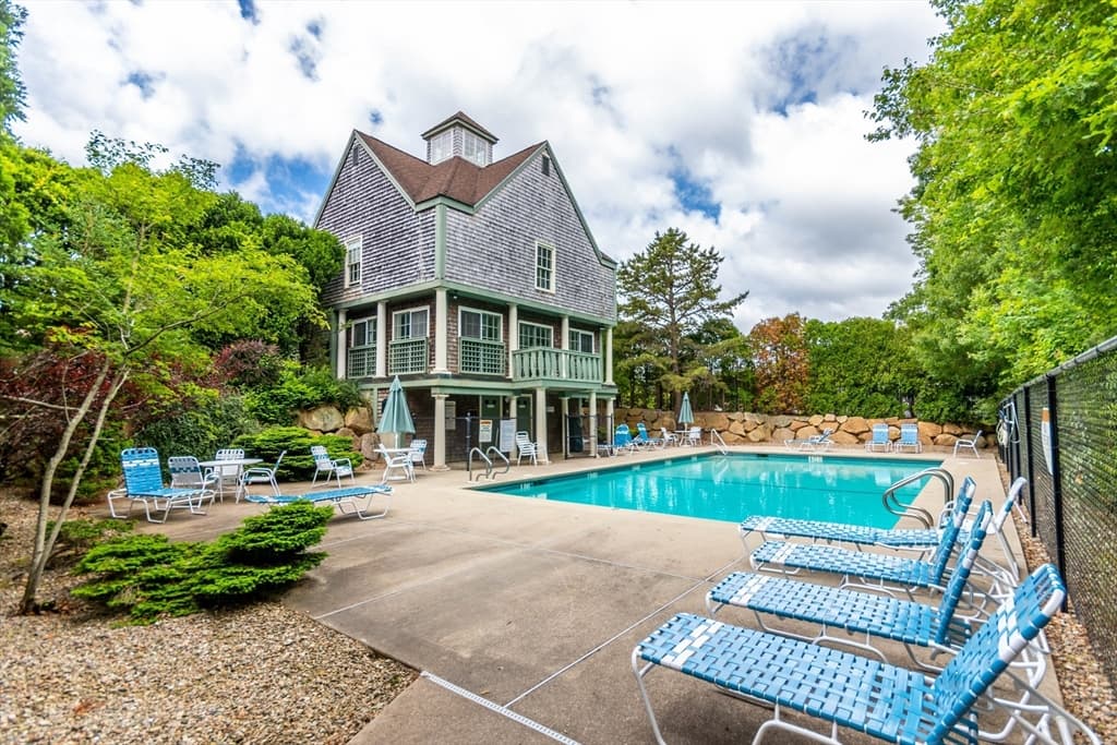 Condominium at 15 Hampton Ct # 15, Mashpee MA 02649, photo 37 of 39