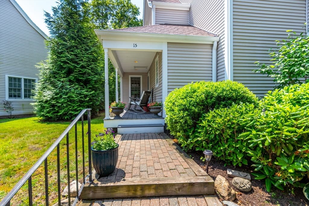 Condominium at 15 Hampton Ct # 15, Mashpee MA 02649, photo 31 of 39