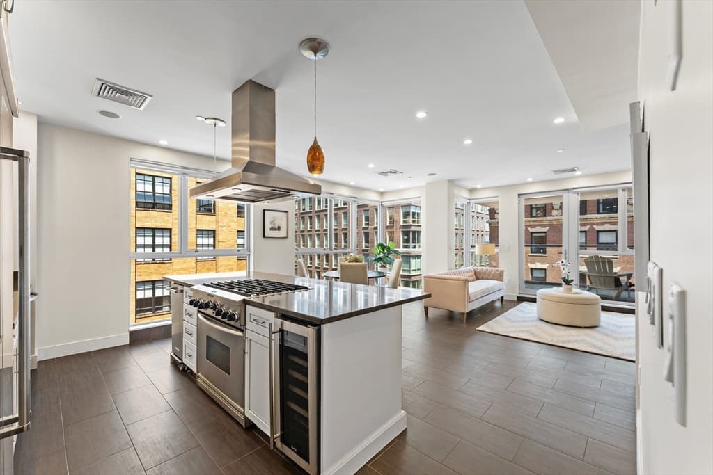 99-105 Broad St # 8B, Boston MA 02110 photo 3