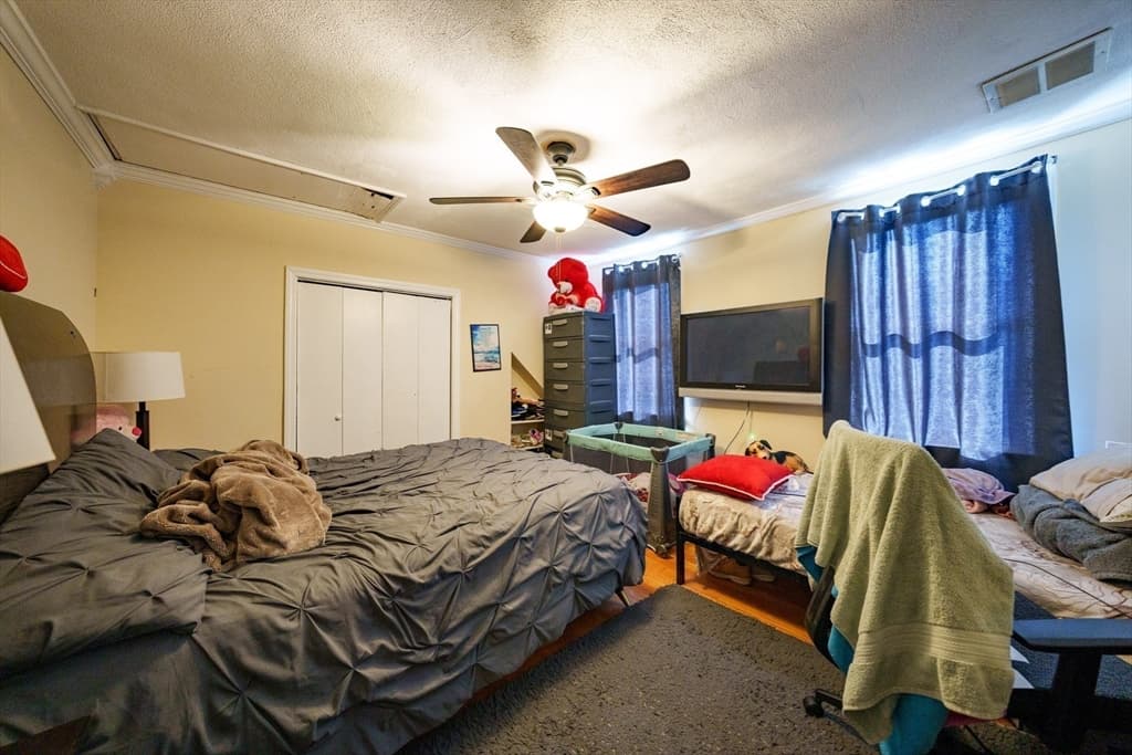 3 Family at 41 Derby St, Somerville MA 02145, photo 14 of 20