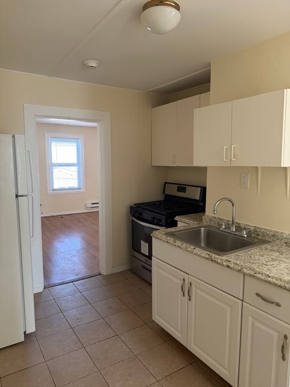 5-9 Family at 24 Linden St, Medford MA 02155, Medford, photo 6 of 11
