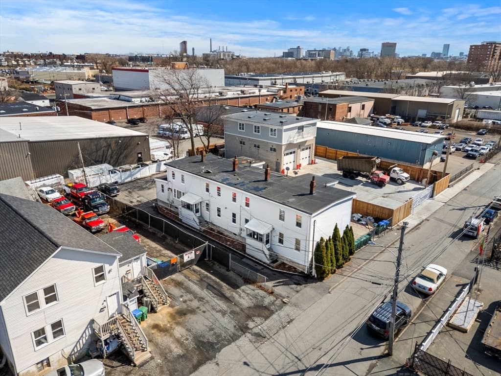 24 Linden St, Medford MA 02155