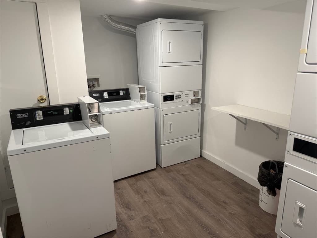 5-9 Family at 24 Linden St, Medford MA 02155, Medford, photo 9 of 11