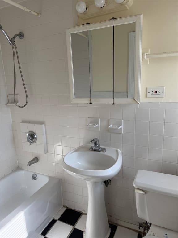 5-9 Family at 24 Linden St, Medford MA 02155, Medford, photo 10 of 11