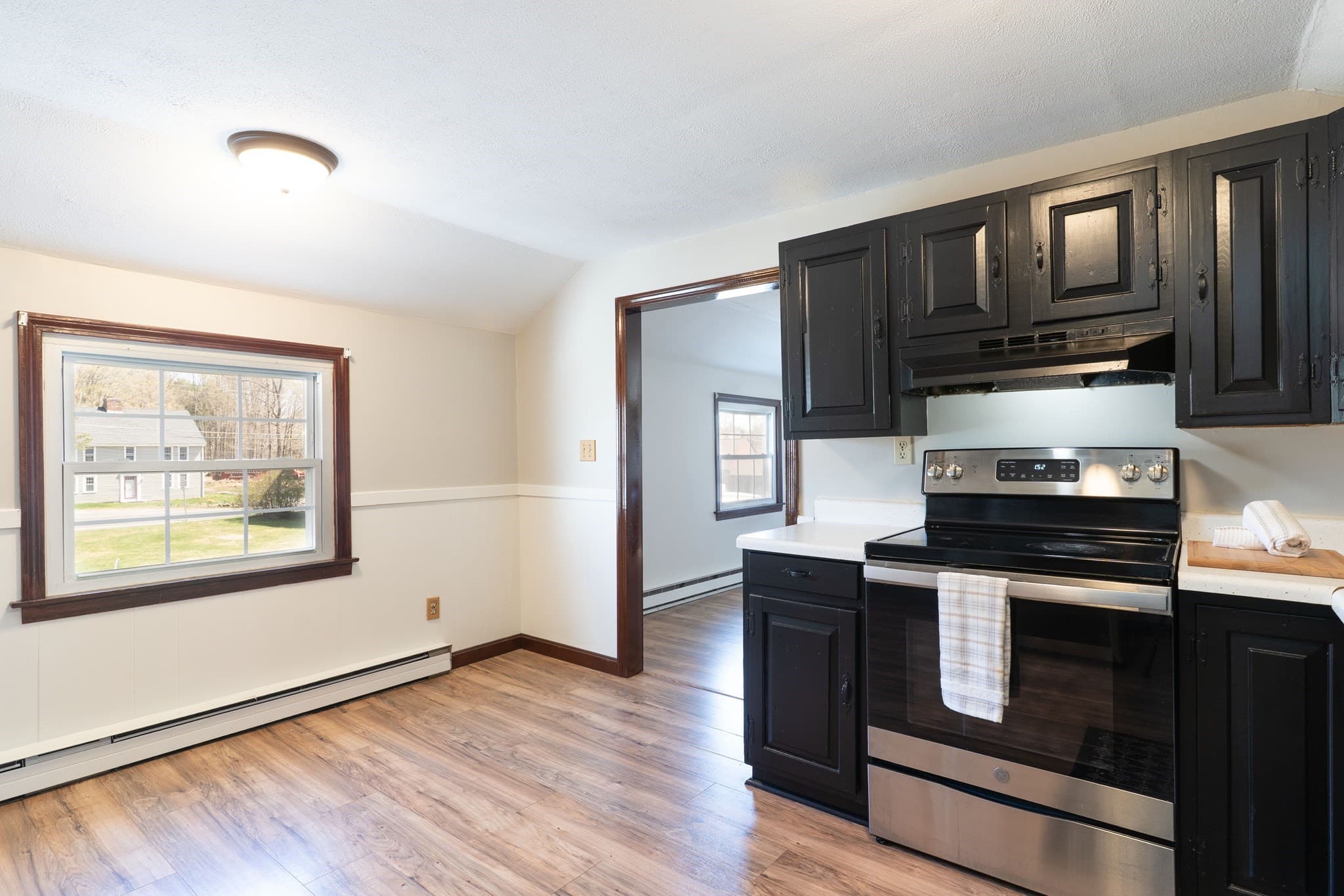 3 Family at 2 Monson Rd, Wales MA 01081, photo 26 of 28