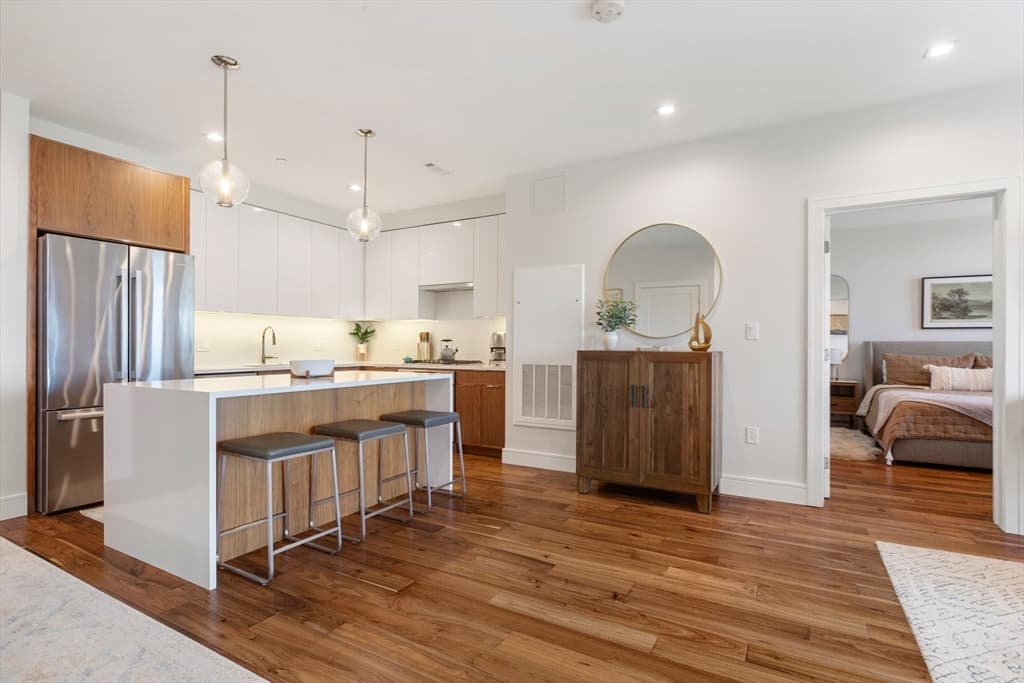99 Sumner St, Boston MA 02128 photo 9