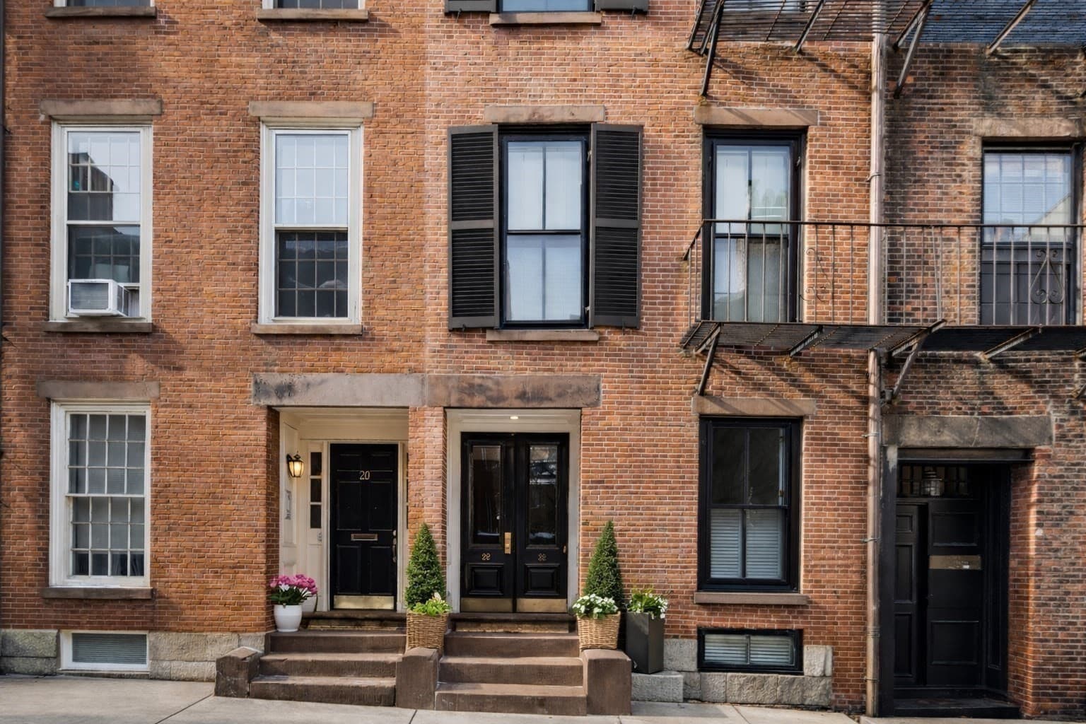 22 Joy St, Boston MA 02114