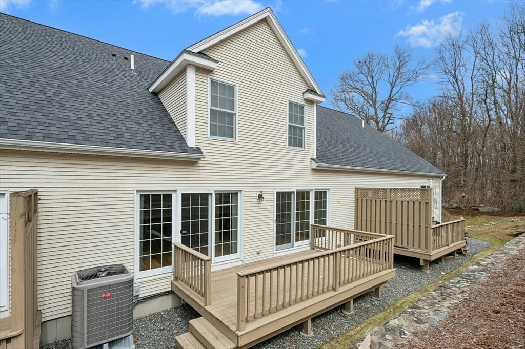 Condominium at 14 Northgate Ct # 14, Grafton MA 01536, photo 36 of 42