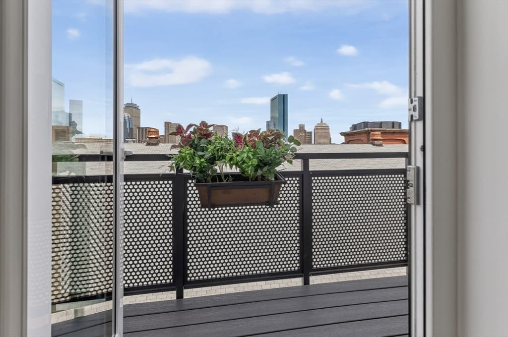 Condominium at 1395 Washington Street, Boston MA 02118, photo 16 of 32