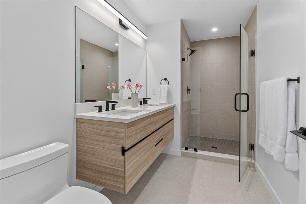 Condominium at 1395 Washington Street, Boston MA 02118, photo 12 of 32