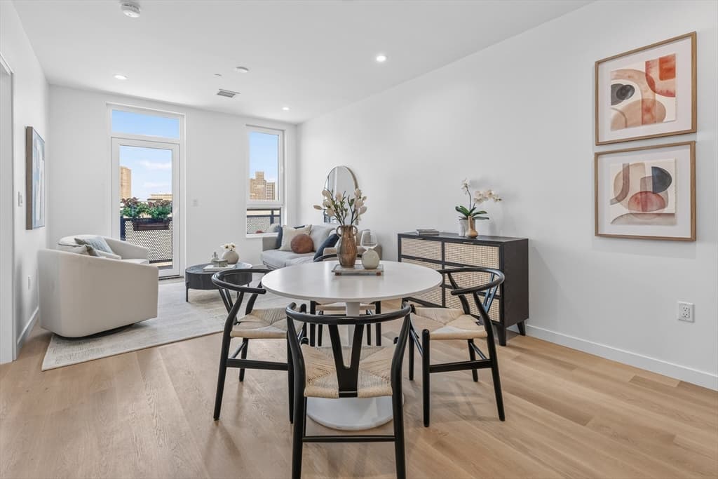 Condominium at 1395 Washington Street, Boston MA 02118, photo 3 of 32