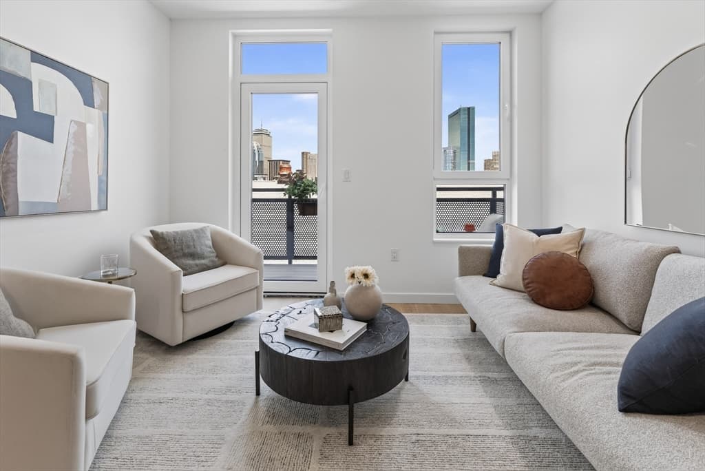 Condominium at 1395 Washington Street, Boston MA 02118, photo 5 of 32
