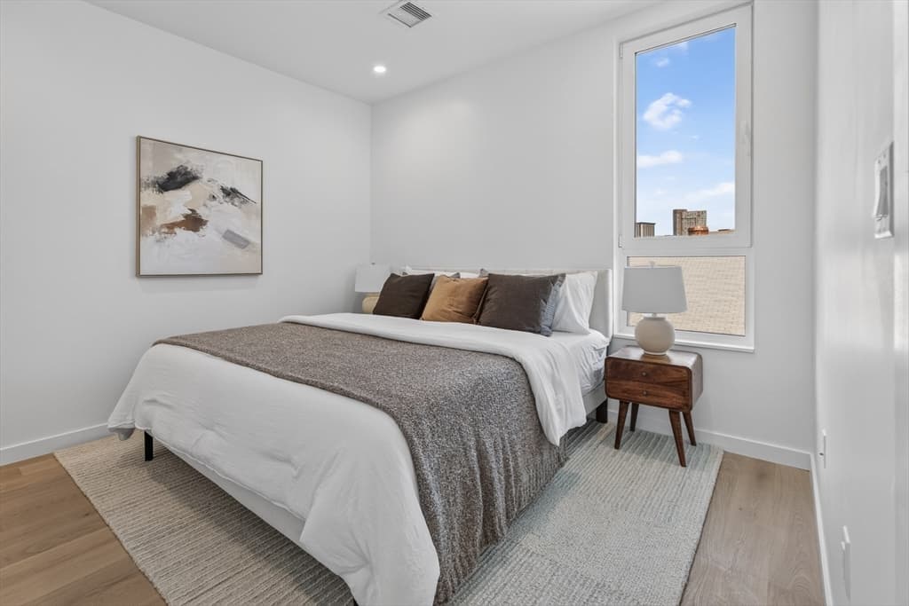 Condominium at 1395 Washington Street, Boston MA 02118, photo 11 of 32
