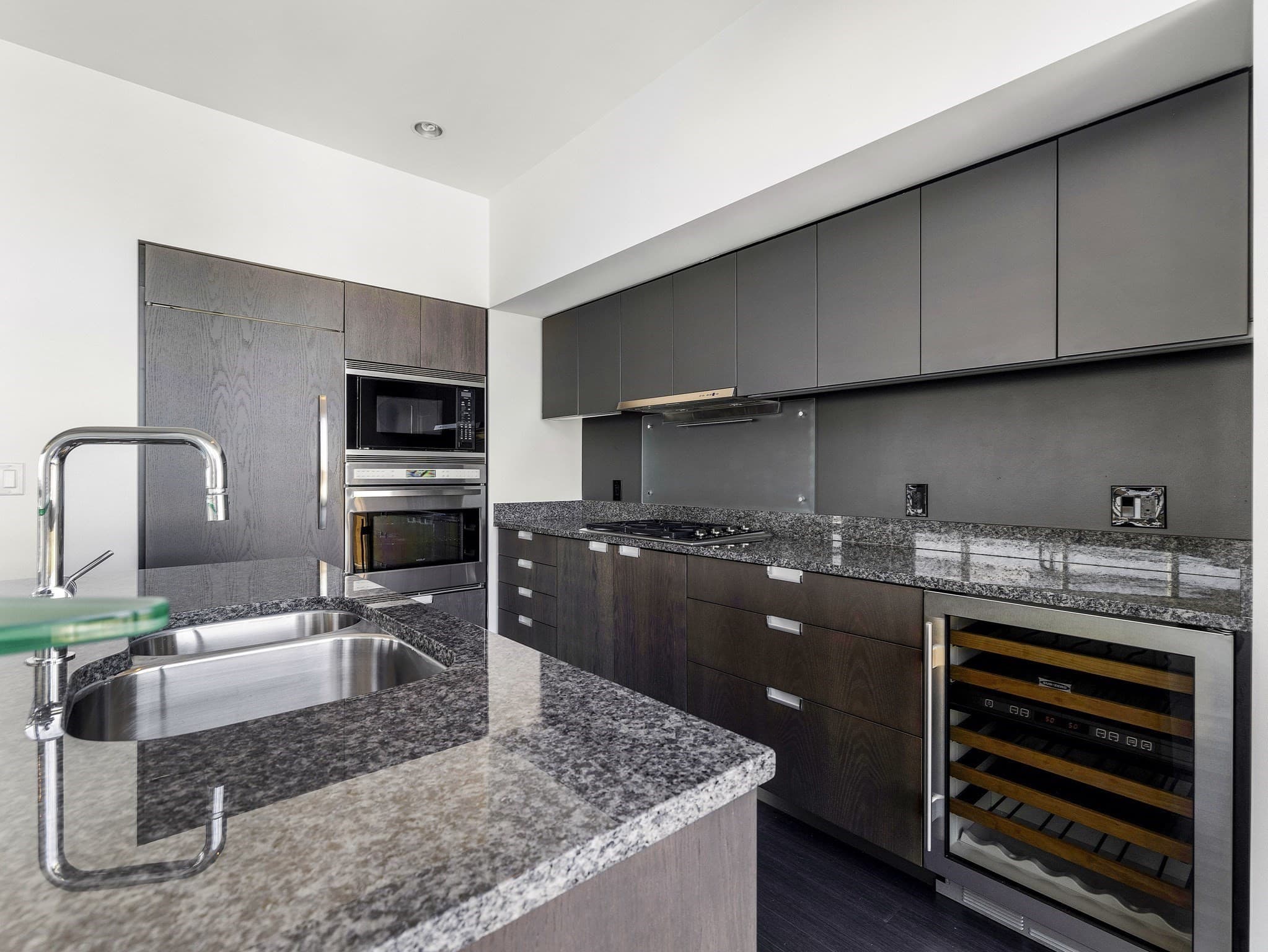 Condominium at 110 Stuart # 23G, Boston MA 02116, photo 10 of 39