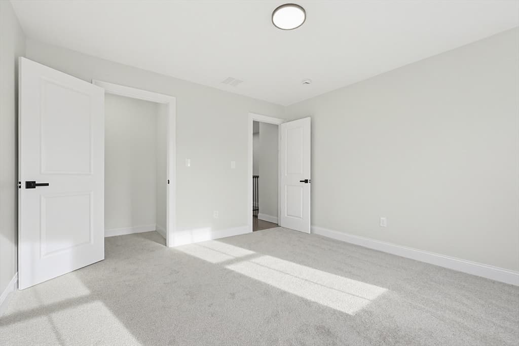Single Family Residence at 673 Pleasant Street, Leicester MA 01524, photo 27 of 38