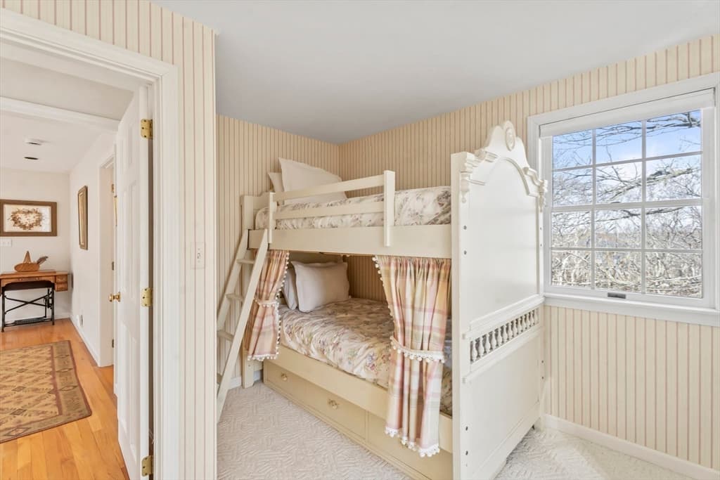 81 Whalers Walk, Edgartown MA 02539 photo 22