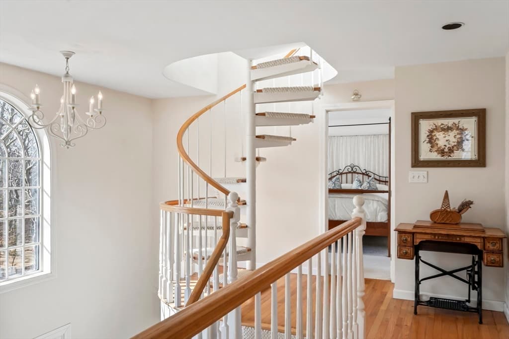 81 Whalers Walk, Edgartown MA 02539 photo 25