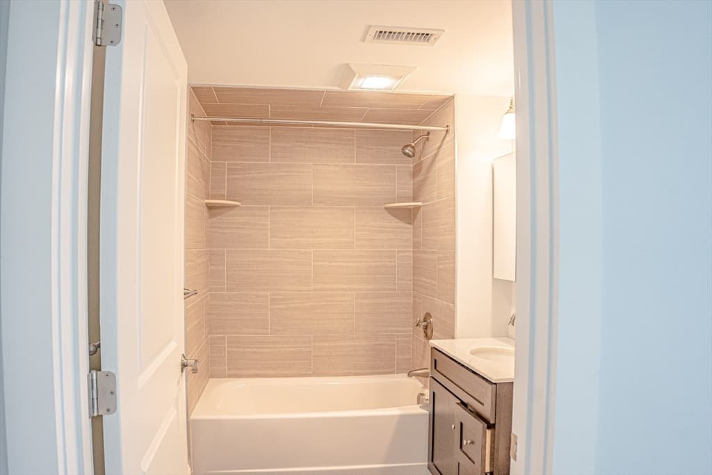 Condominium at 244 Central Ave # 5, Medford MA 02155, Medford, photo 8 of 18