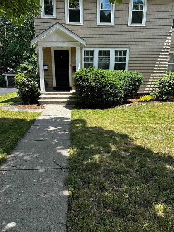 Condominium at 60-62 Cloverdale Rd # 62, Newton MA 02461, Newton, photo 12 of 15