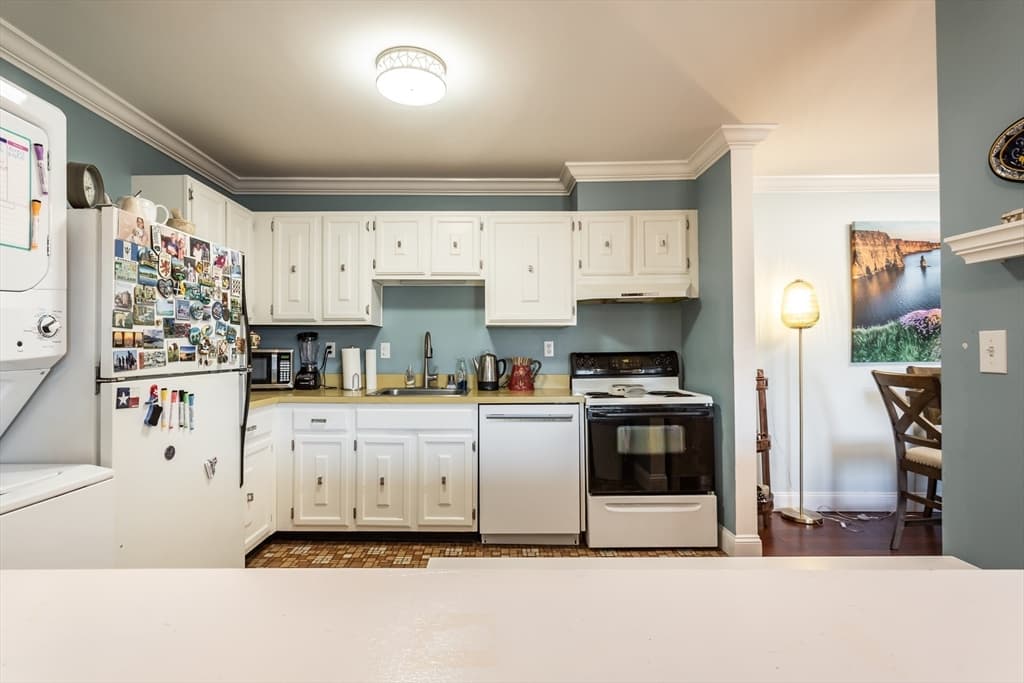 Condominium at 4700 N Main St # 1K, Fall River MA 02720, photo 7 of 18
