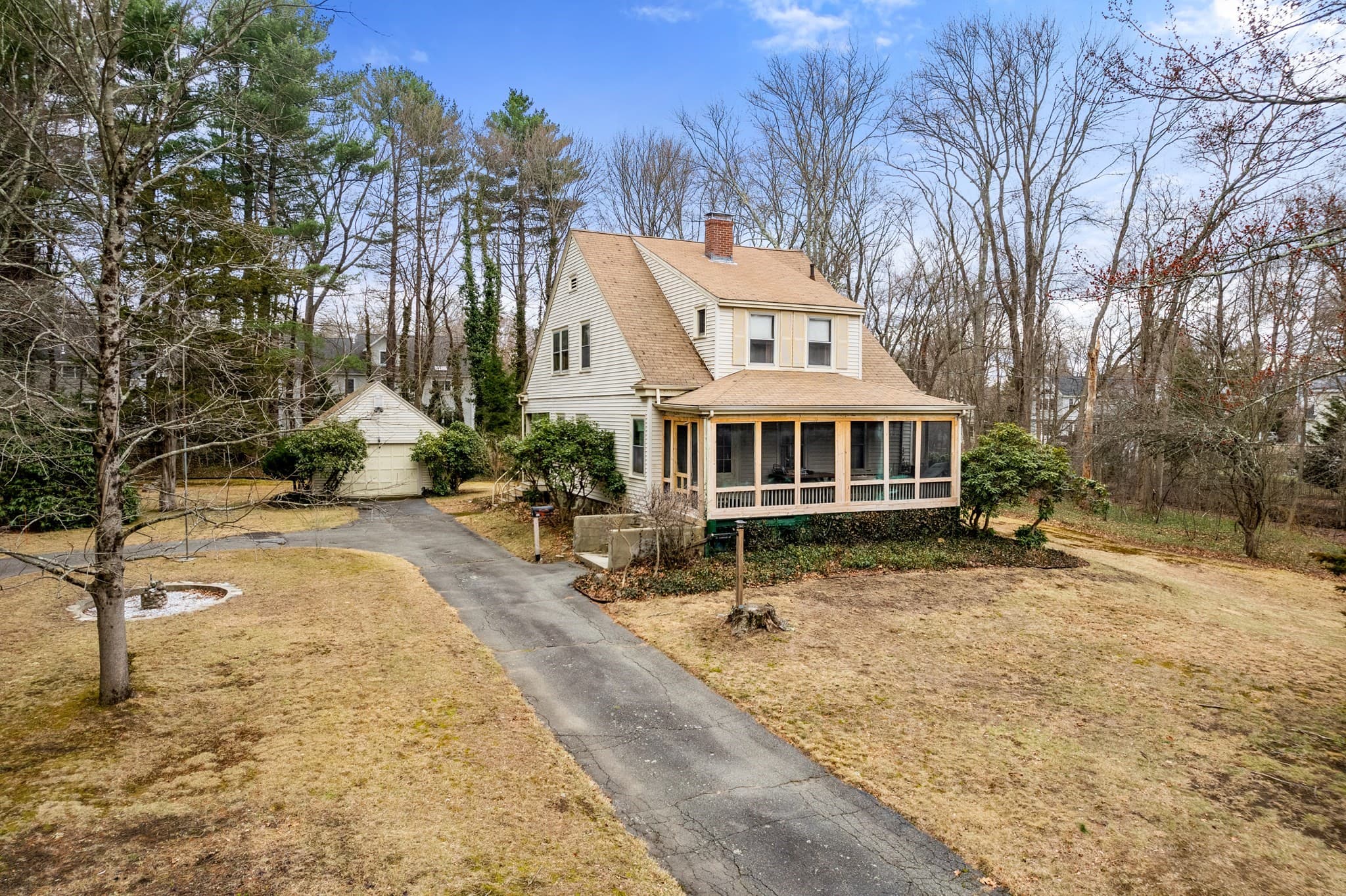 Residential at 53 Elmwood Rd, Wellesley MA 02481, Wellesley, photo 9 of 10