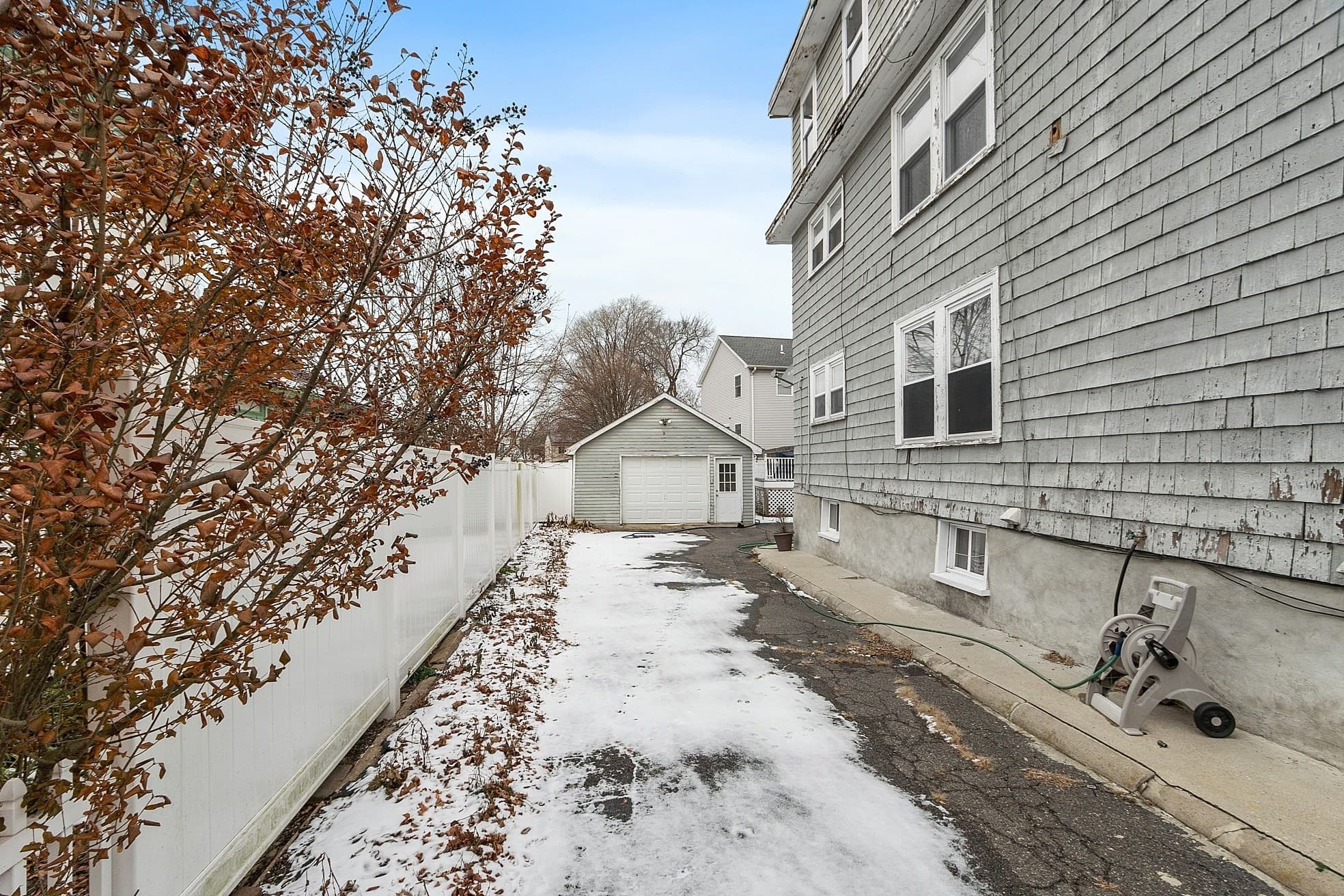 2 Family - 2 Units Up/Down at 48 Saratoga St, Lynn MA 01902, photo 34 of 41