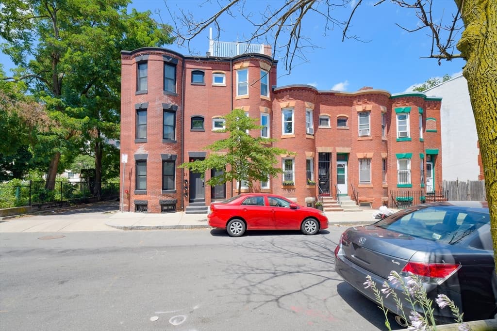 23 Warwick St, Boston MA 02120