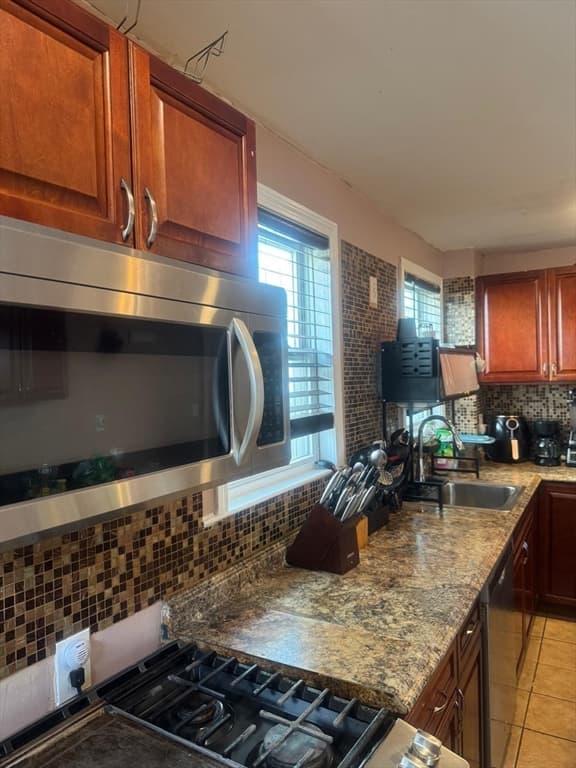40 Baker Rd, Everett MA 02149 photo 5