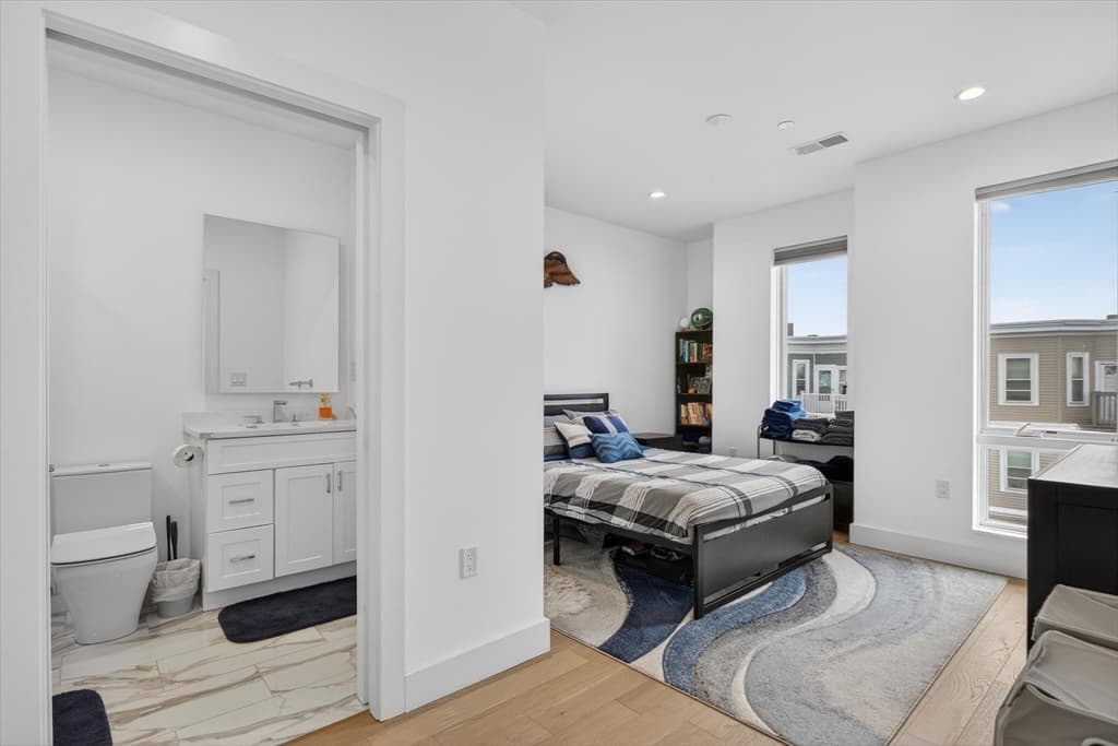 Condominium at 946 Saratoga Street # 303, Boston MA 02128, Boston, photo 6 of 24